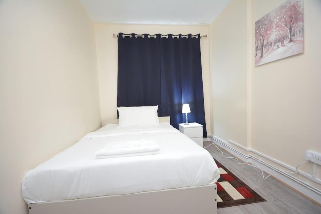 Lovely 4 Bedroom Apartment Close To The City Walking Distance From The Rivere View Λονδίνο Εξωτερικό φωτογραφία