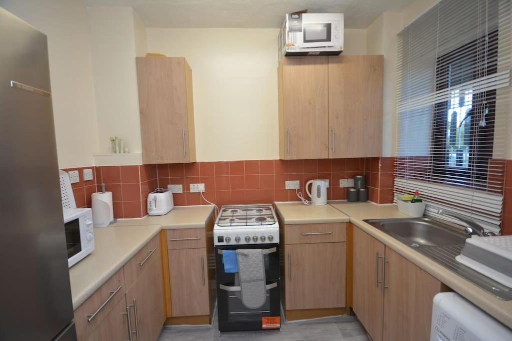 Lovely 4 Bedroom Apartment Close To The City Walking Distance From The Rivere View Λονδίνο Εξωτερικό φωτογραφία